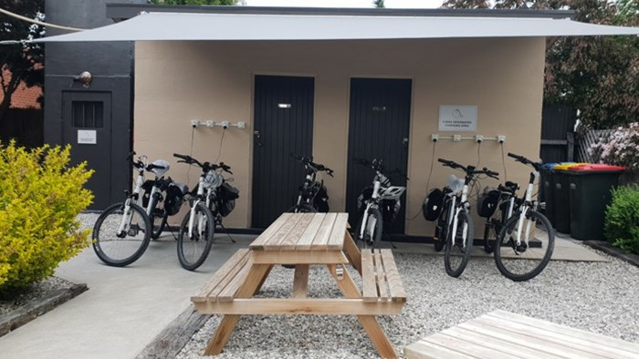 e bikes charging