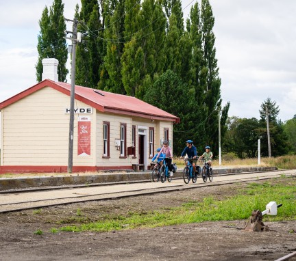 CTB 253011 FamilyAdventureOCRTT.Credit.image central 1