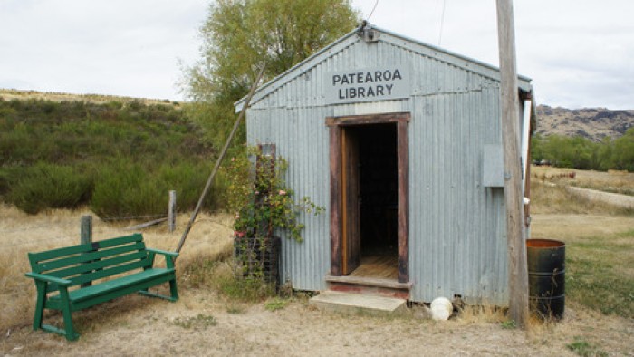 Patearoa Library