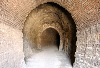 Tunnel