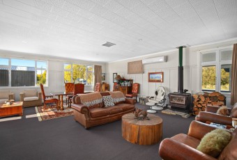 rail trail inn omakau accommodation lounge 2